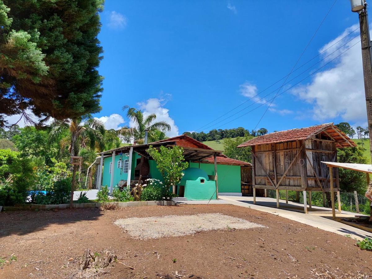Casa Aconchegante Na Roca C/ Piscina/Churrasqueira Гонсалвис Экстерьер фото