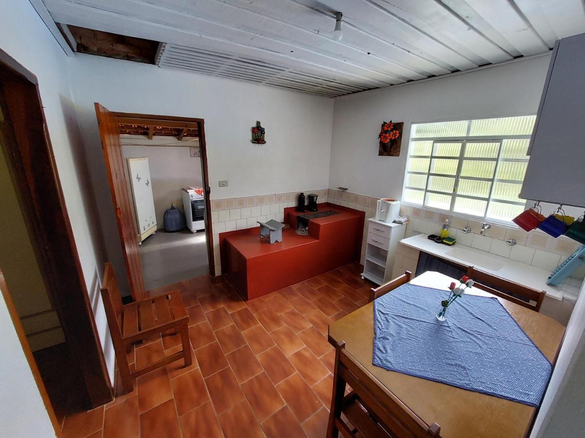 Casa Aconchegante Na Roca C/ Piscina/Churrasqueira Гонсалвис Экстерьер фото